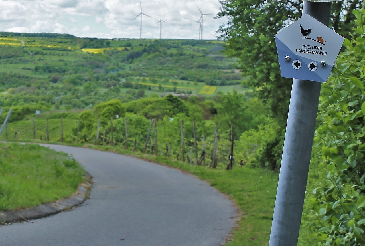 ZweiUferPanoramaweg.jpg ZweiUferPanoramaweg.jpg