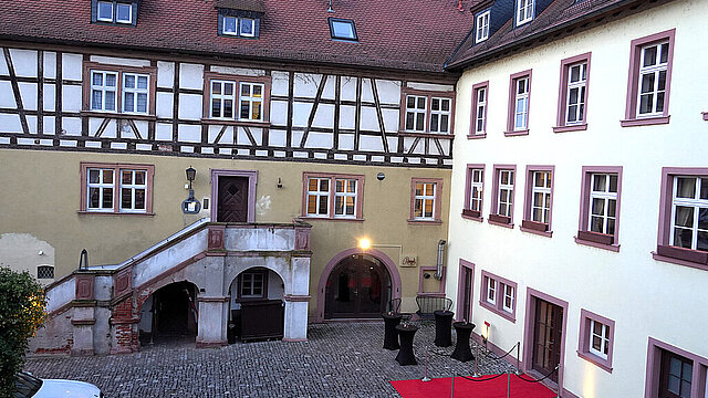 Romy & Wiener Botschaft